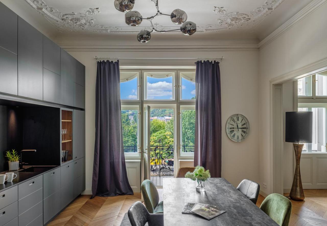 Mn6 Luxury Suites By Adrez Praag Buitenkant foto