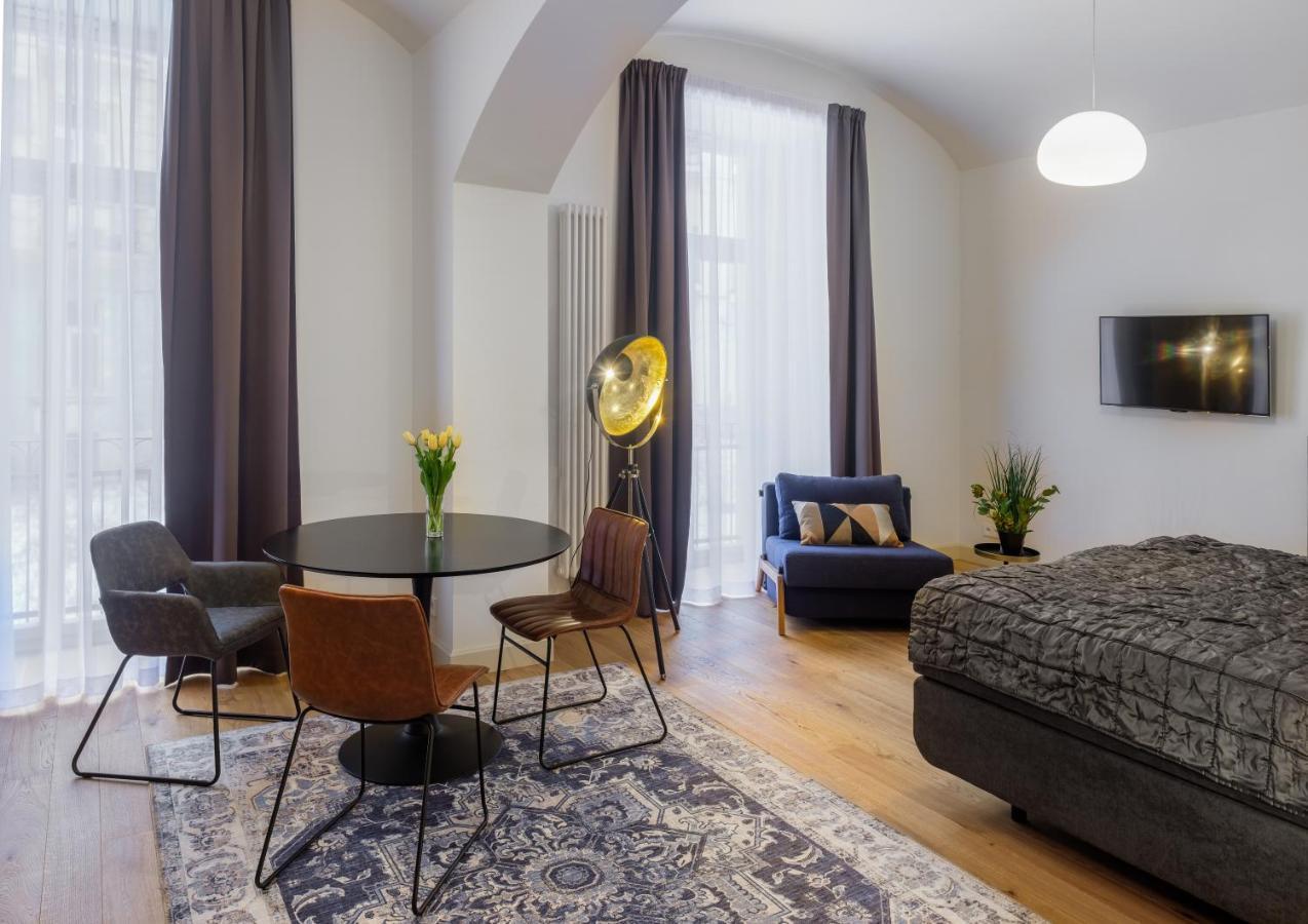 Mn6 Luxury Suites By Adrez Praag Buitenkant foto