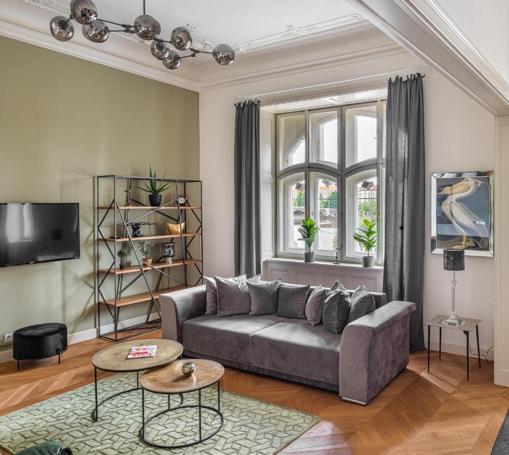 Mn6 Luxury Suites By Adrez Praag Buitenkant foto